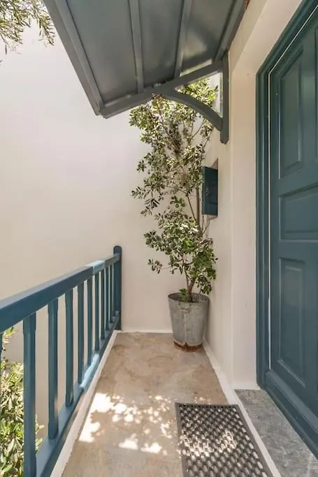 Beautiful, Sunny Apartment In Mykonos Town